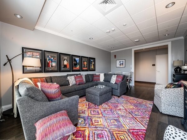 Photo Gallery Image #6