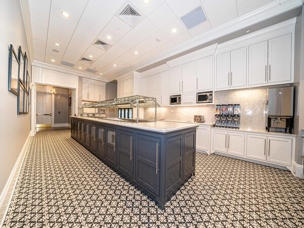 Photo Gallery Image #12