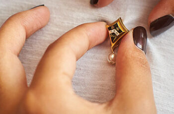 Share theta story 375x260